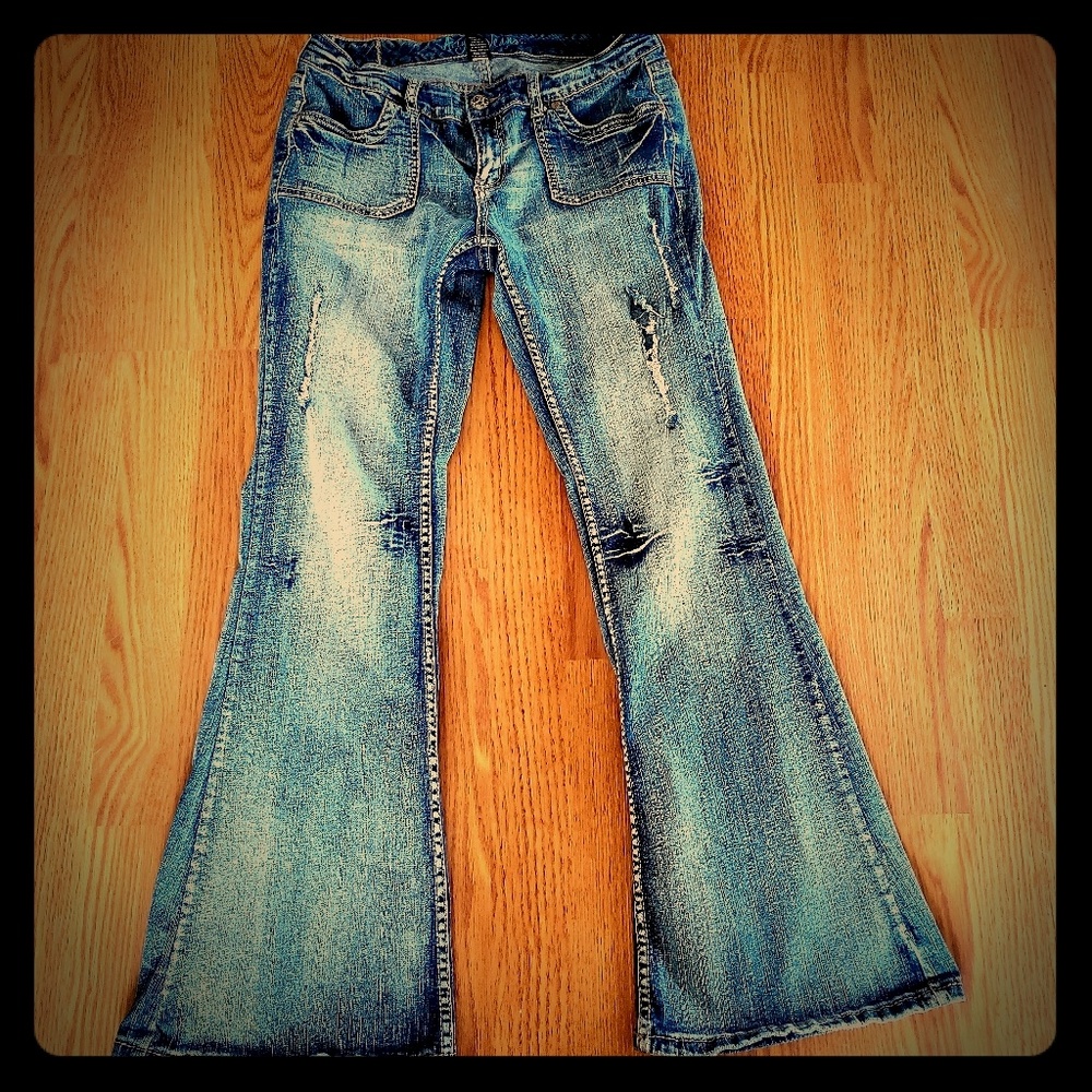 Ariya Jeans 11/12